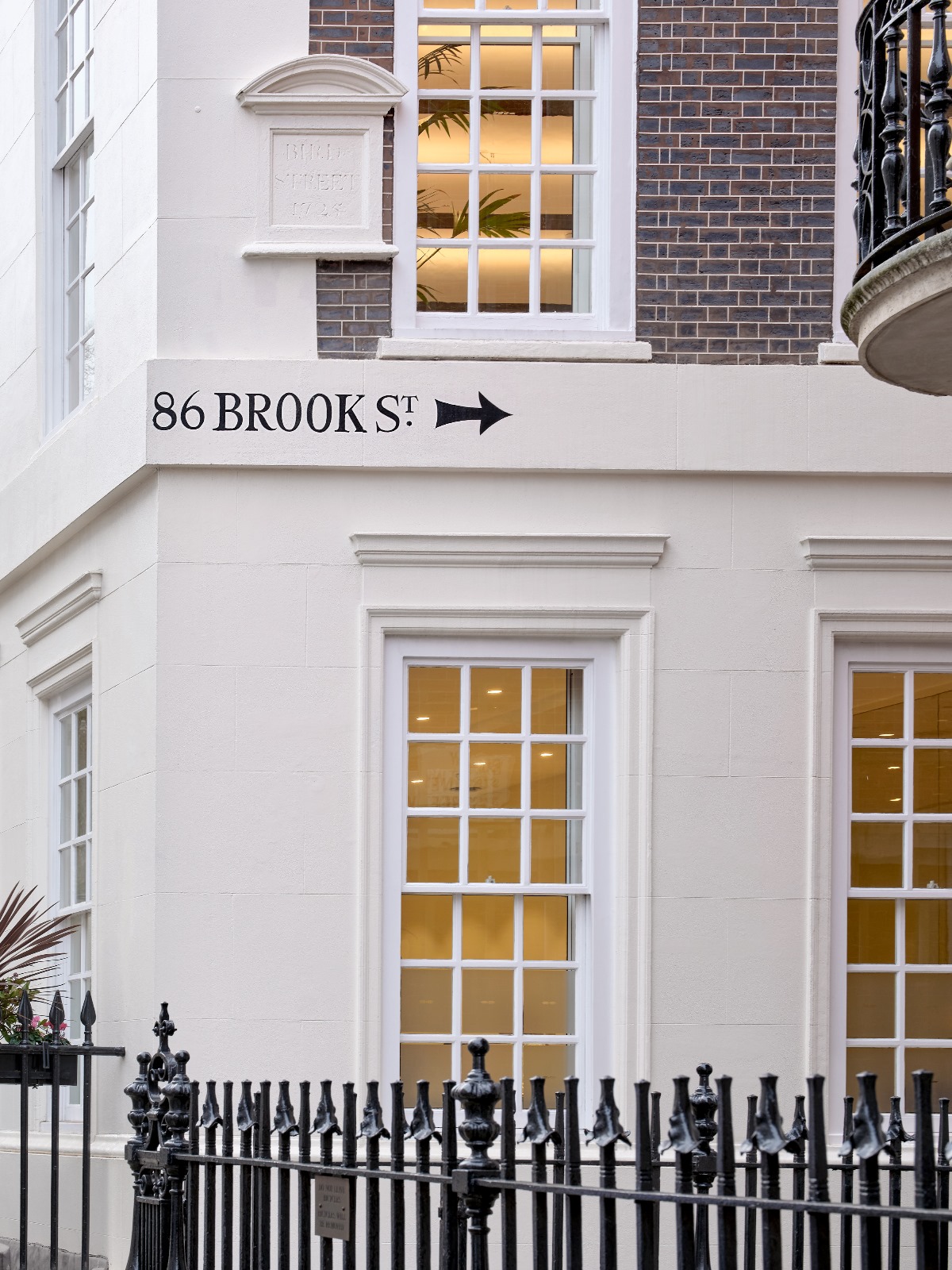 The 86 Brook Street entrance to the Mayfair clinic